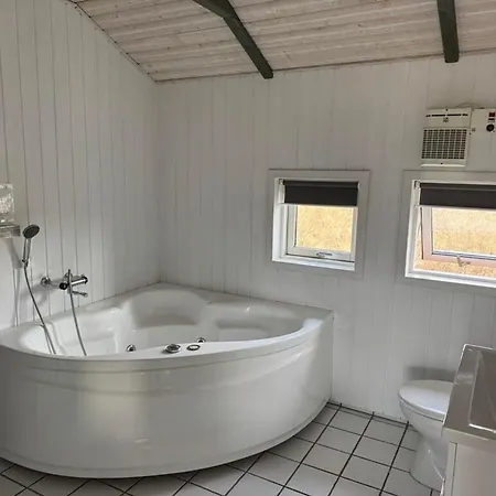 Lakolk 152 Feriehus *